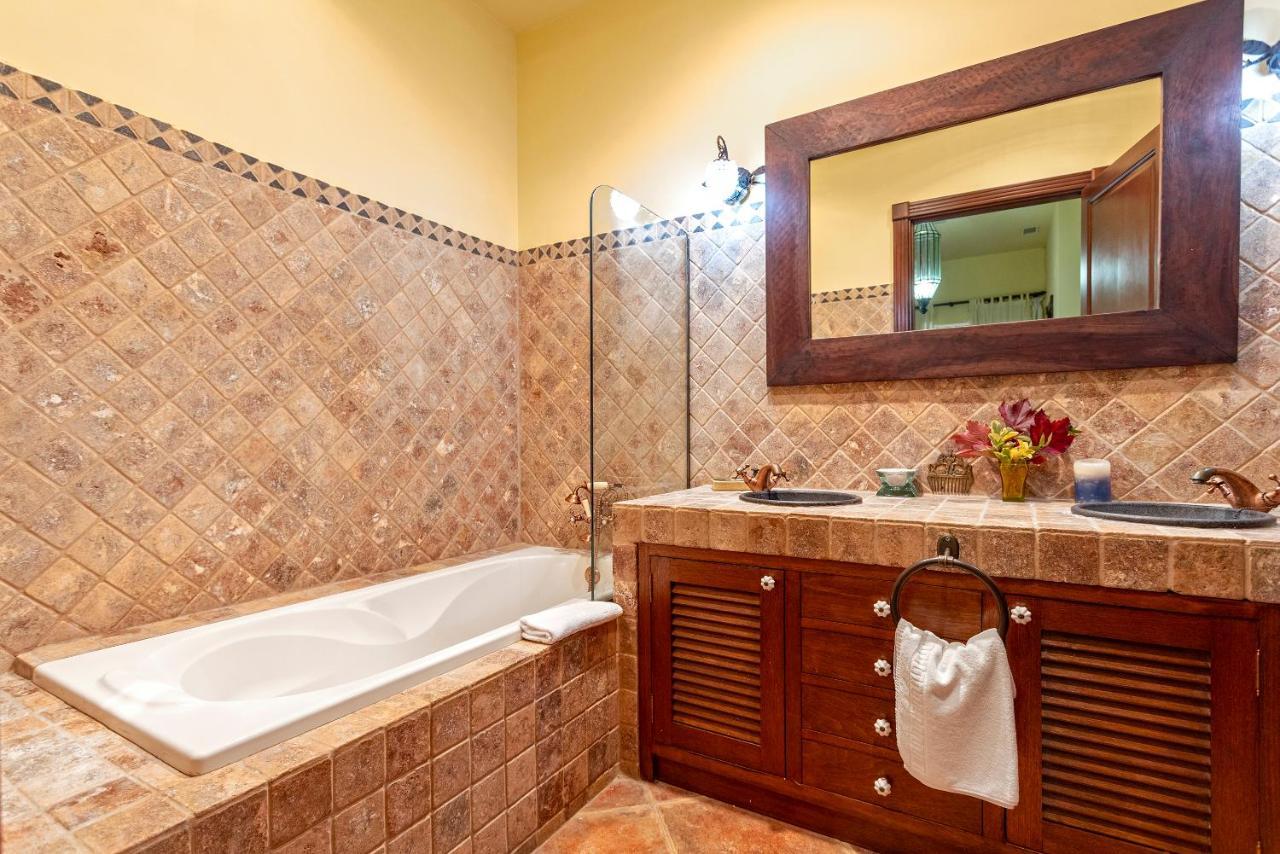 Casa Flores Con Piscina Interior Climatizada Alcaucín Екстериор снимка