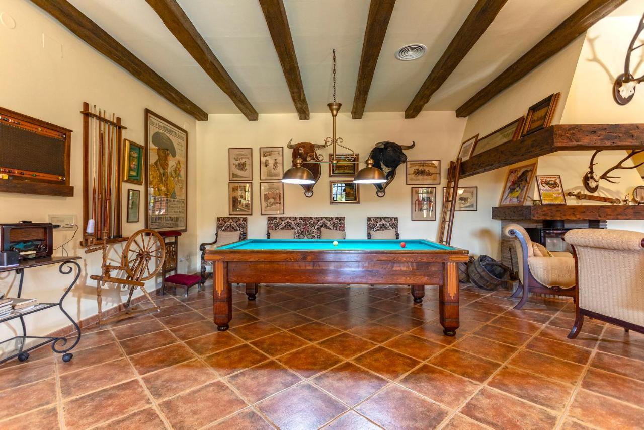 Casa Flores Con Piscina Interior Climatizada Alcaucín Екстериор снимка