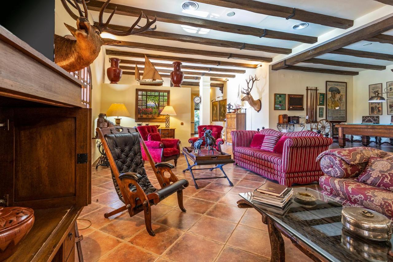 Casa Flores Con Piscina Interior Climatizada Alcaucín Екстериор снимка